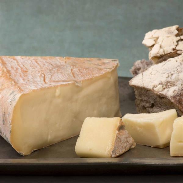 TALEGGIO DOP 1PZ=CIRCA 250GR